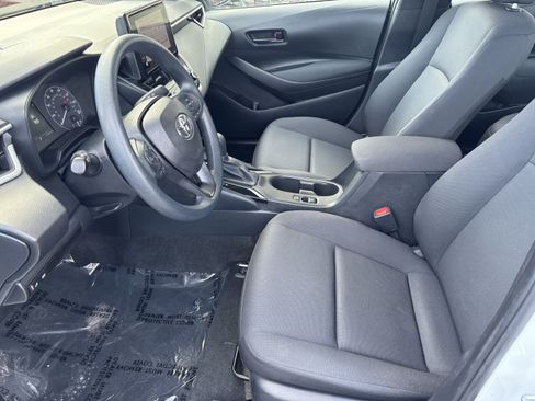 Used 2023 Toyota Corolla LE FWD image 13