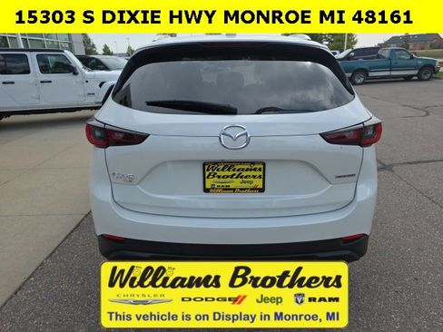 Used 2023 MAZDA CX-5 AWD 2.5 S w/ Select Package image 6