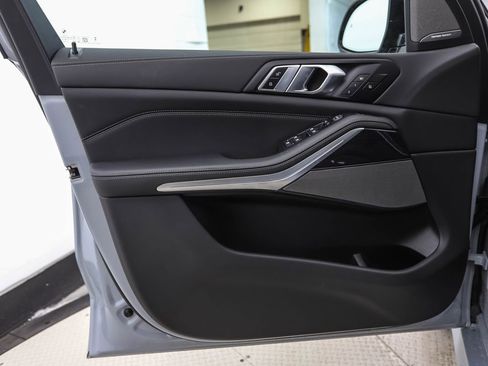 New 2026 BMW X5 xDrive40i w/ Executive Package image 9