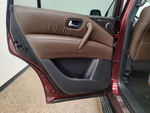 Used 2024 Nissan Armada Platinum w/ Captain's Chairs Package AWD/4WD image 21
