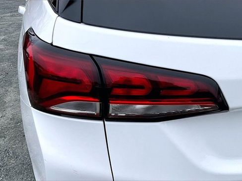 Used 2023 Chevrolet Equinox LT image 30