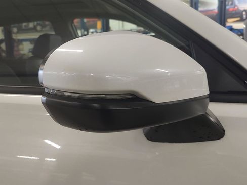 Used 2026 Honda HR-V EX-L image 30