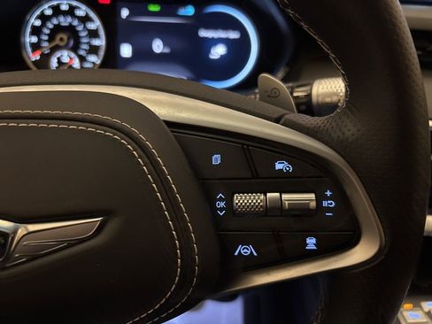 Used 2025 Genesis Electrified GV70 Advanced image 18