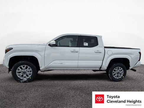 New 2026 Toyota Tacoma SR5 image 2