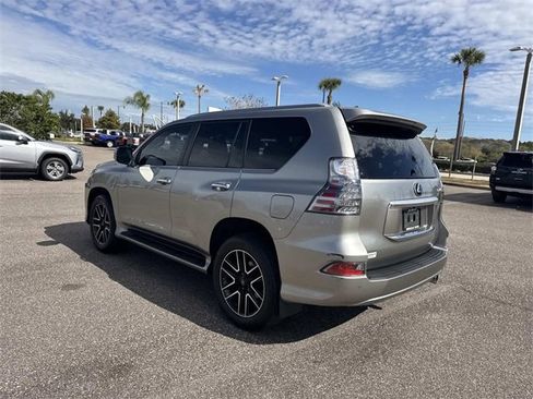 Used 2022 Lexus GX 460 Premium image 6