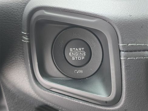 Used 2024 Jeep Wrangler Sahara image 17