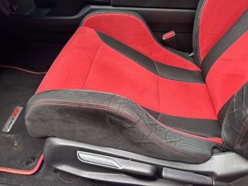 Used 2018 Honda Civic Type R image 17