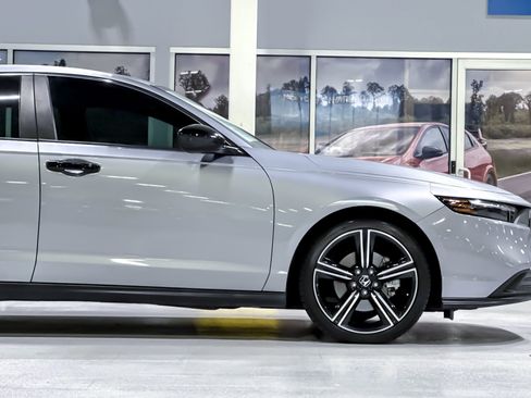 Used 2023 Honda Accord Sport image 33