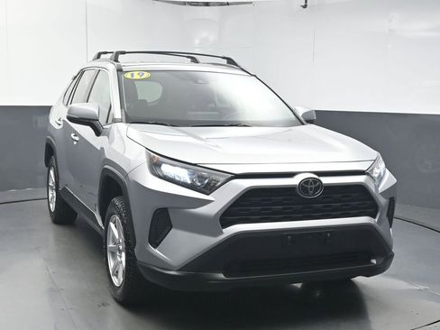 Used 2019 Toyota RAV4 LE w/ All Weather Liner Package image 2