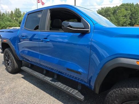 Used 2024 GMC Canyon Elevation w/ Convenience Package AWD/4WD image 34
