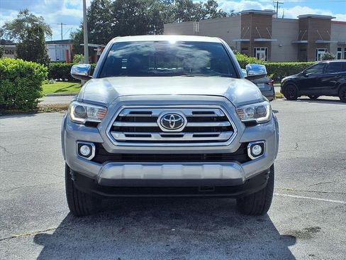 Used 2019 Toyota Tacoma Limited image 2