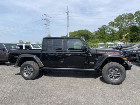 New 2026 Jeep Gladiator Mojave AWD/4WD image 2