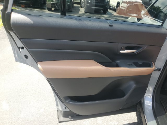 Used 2026 Toyota Grand Highlander AWD Hybrid image 8