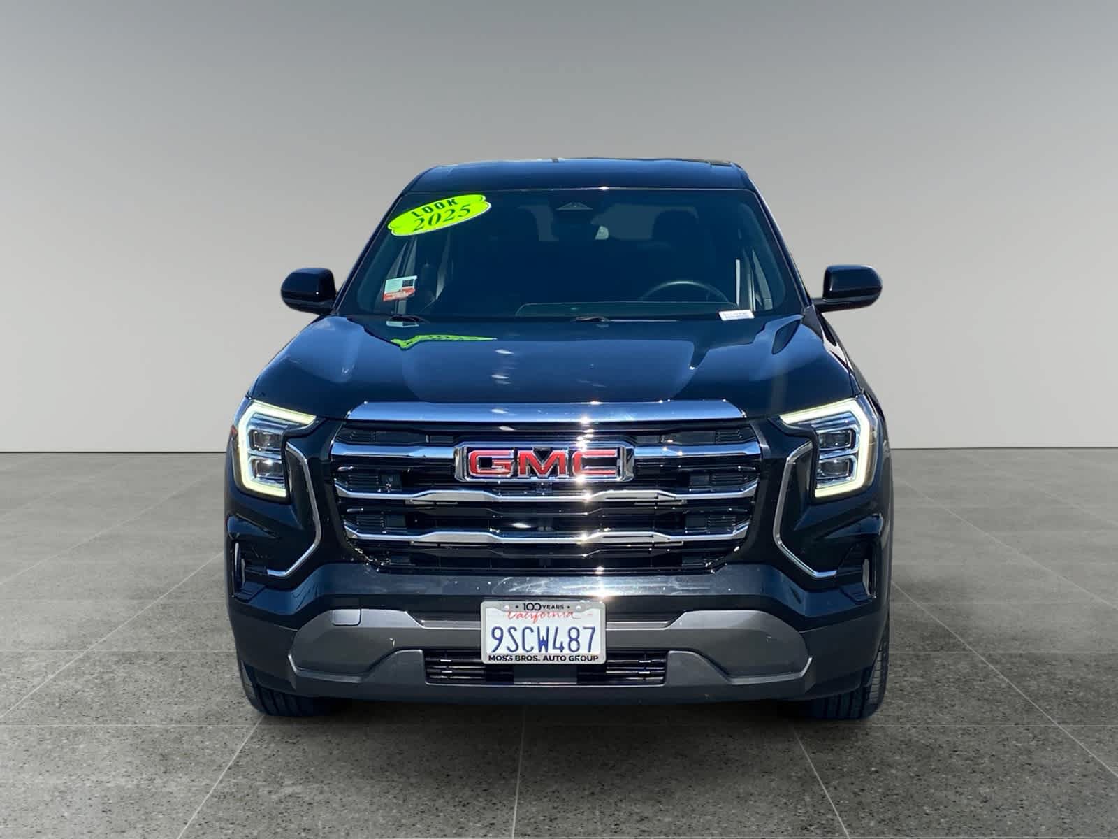 Used 2025 GMC Terrain Elevation FWD image 8