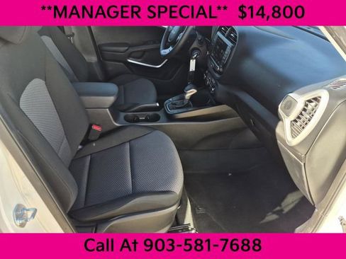 Certified 2023 Kia Soul LX image 10