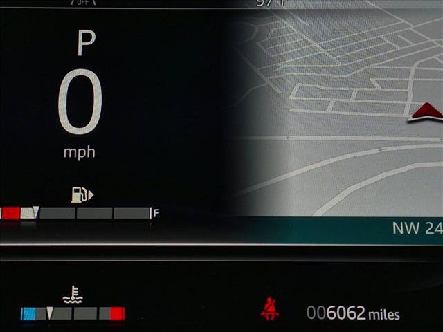 Used 2025 Land Rover Range Rover SE AWD/4WD image 11