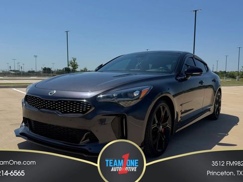Used 2018 Kia Stinger GT1 AWD/4WD image 1