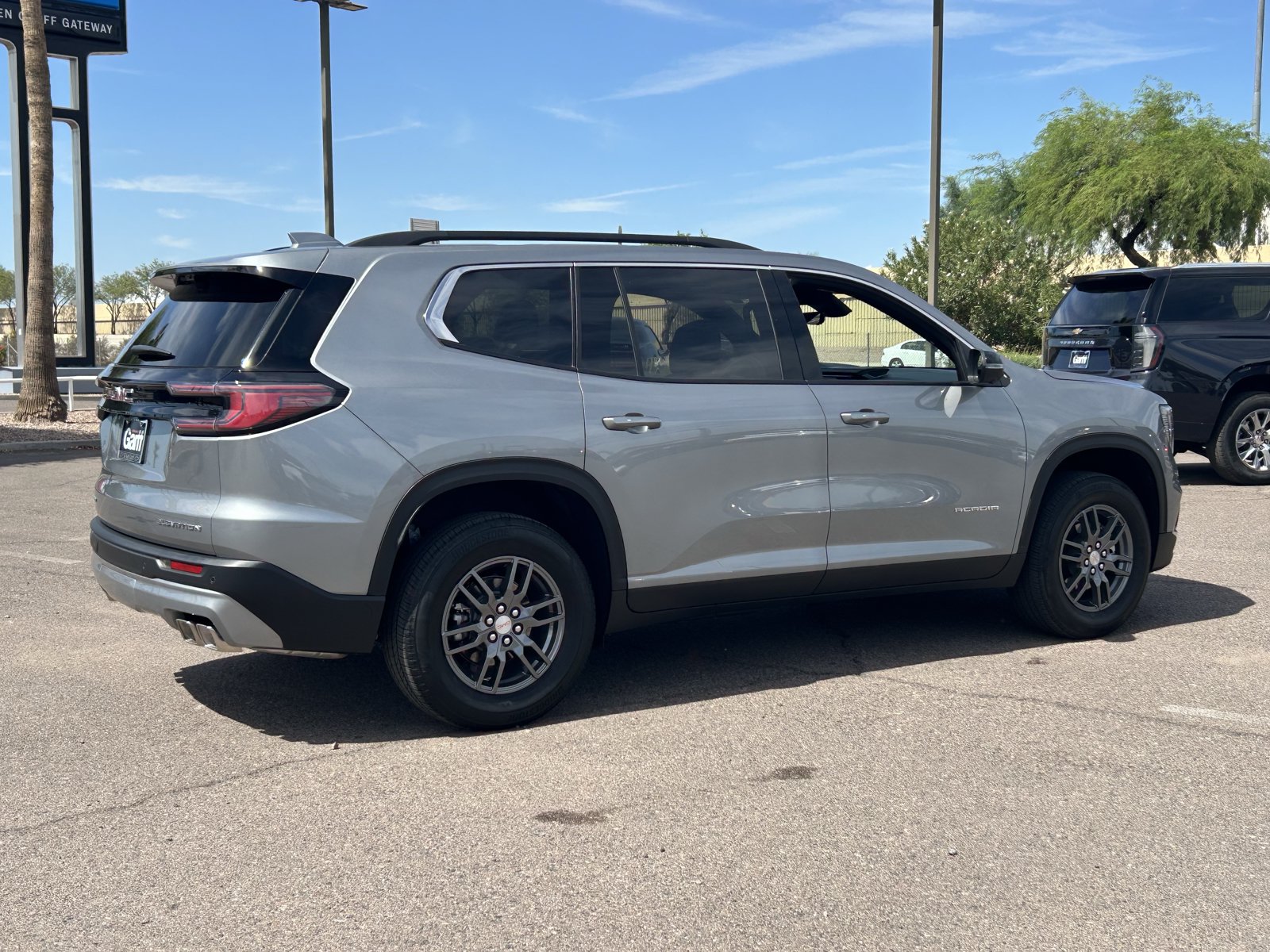 Certified 2026 GMC Acadia Elevation FWD image 5