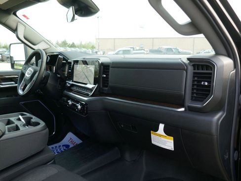 New 2026 GMC Sierra 2500 SLE w/ SLE Value Package; image 11