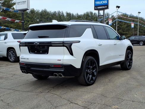 Used 2024 Chevrolet Traverse RS w/ LPO, Floor Liner Package image 20