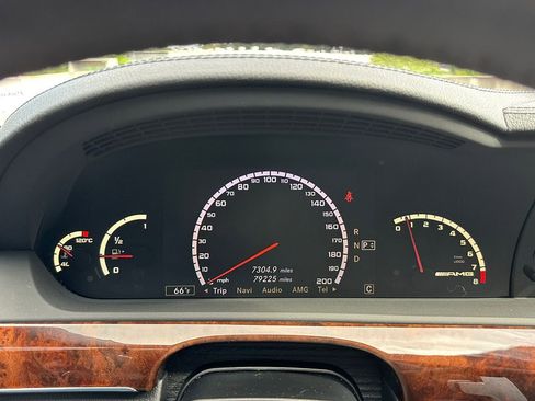 Used 2009 Mercedes-Benz S 63 AMG image 25