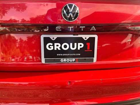 Used 2025 Volkswagen Jetta Sport FWD image 32