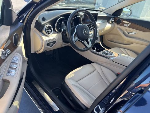Used 2019 Mercedes-Benz C 300 Sedan image 8