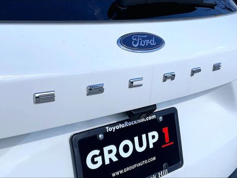 Used 2021 Ford Escape SEL image 31