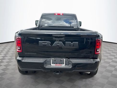 New 2026 RAM 3500 Big Horn AWD/4WD image 6