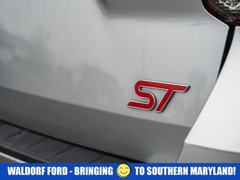 Used 2022 Ford Explorer ST w/ Equipment Group 401A image 7