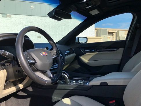 Used 2023 Cadillac CT5 Luxury image 5