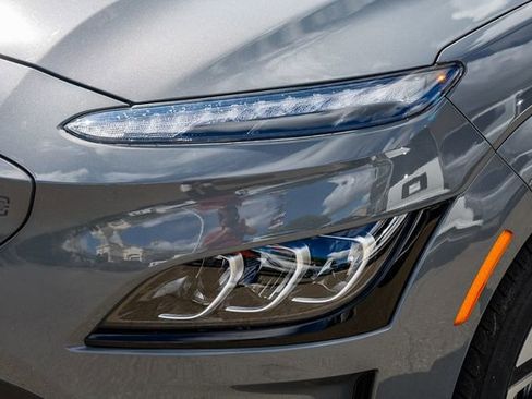 Certified 2023 Hyundai Kona Limited FWD image 8