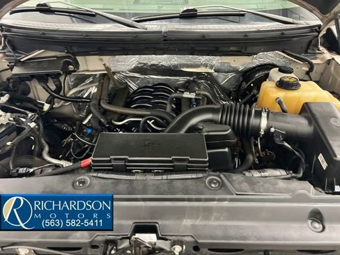 Used 2012 Ford F150 Lariat w/ Lariat Chrome Pkg image 16