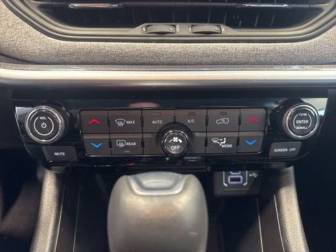 Used 2022 Jeep Compass Latitude w/ Convenience Group image 15