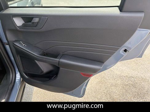 Used 2025 Ford Escape Active w/ Cold Weather Package FWD image 16