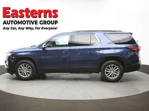 Used 2022 Chevrolet Traverse LT image 61