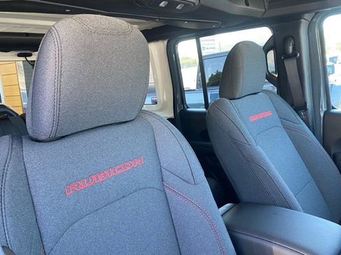 New 2025 Jeep Wrangler Unlimited Rubicon w/ Technology Group image 29