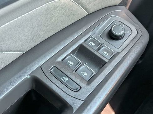 Used 2023 Volkswagen Atlas SE FWD image 23