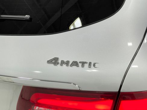 Used 2019 Mercedes-Benz GLC 350e 4MATIC image 41