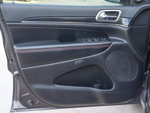 Used 2017 Jeep Grand Cherokee Trailhawk image 15