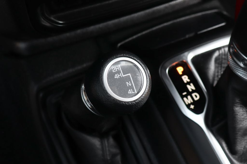 Used 2023 Jeep Wrangler Unlimited Sport AWD/4WD image 41