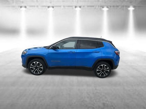 Used 2023 Jeep Compass Limited AWD/4WD image 4