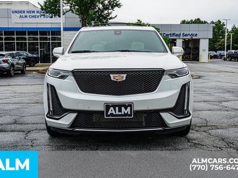 Used 2023 Cadillac XT6 Sport w/ Technology Package AWD/4WD image 11