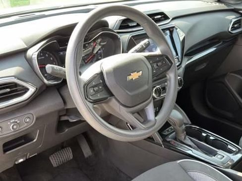Certified 2023 Chevrolet TrailBlazer LT w/ Convenience Package FWD image 7