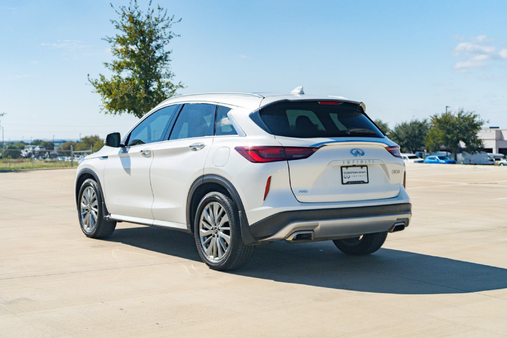 Certified 2025 INFINITI QX50 Luxe AWD/4WD image 6