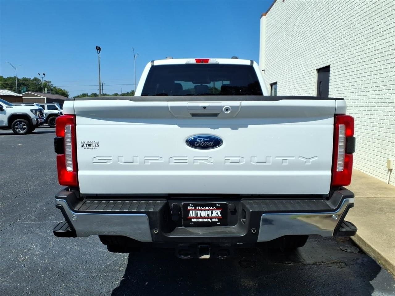Used 2025 Ford F250 Lariat AWD/4WD image 4