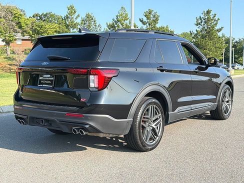 Used 2025 Ford Explorer ST w/ Sun And Sound Package AWD/4WD image 3