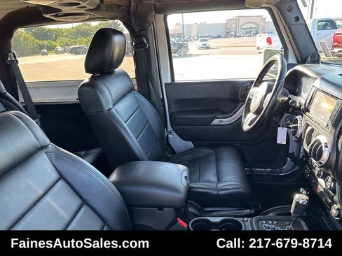 Used 2012 Jeep Wrangler Sahara w/ Dual Top Group image 73