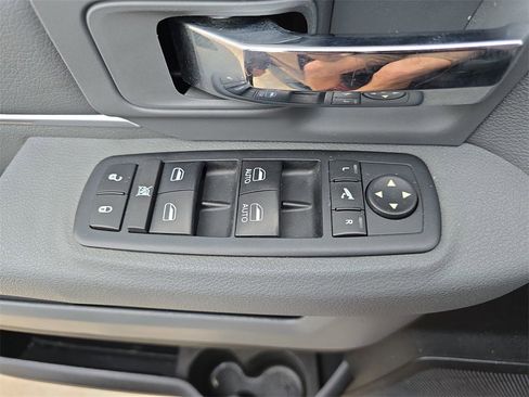 Used 2017 RAM 2500 Big Horn w/ Sport Appearance Group image 28