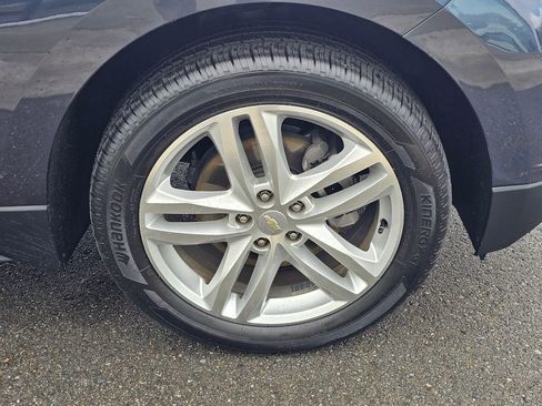 Used 2018 Chevrolet Equinox Premier AWD/4WD image 9